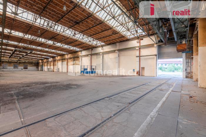 Pronájem komerční nemovitosti, Slaný, Netovická, 8190 m2