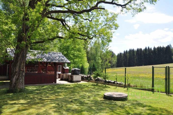 Prodej rodinného domu, Dvory, 222 m2