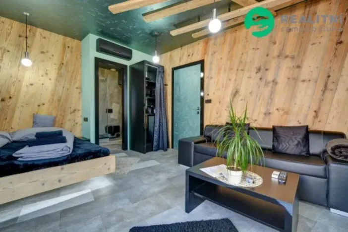 Prodej obchodního prostoru, Šumperk, Dr. E. Beneše, 1100 m2