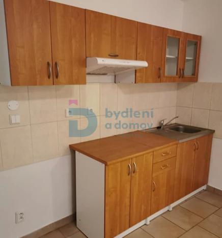 Pronájem bytu 1+kk, Šternberk, Olomoucká, 36 m2