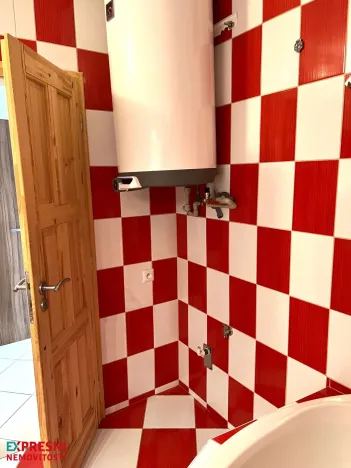 Prodej bytu 3+1, Nová Pec - Nové Chalupy, 76 m2