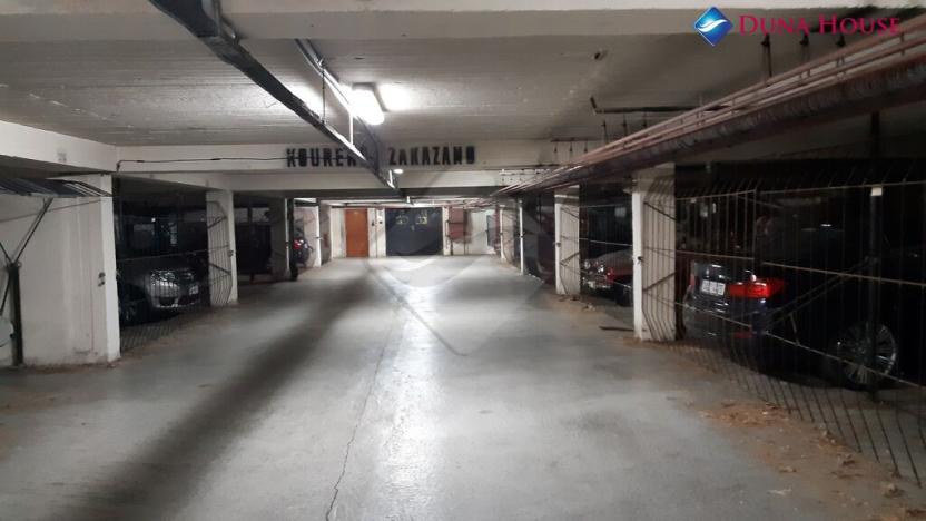Prodej garážového stání, Praha - Michle, Jihlavská, 14 m2