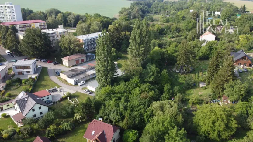 Prodej pozemku pro komerční výstavbu, Rousínov, V Sídlišti, 1178 m2