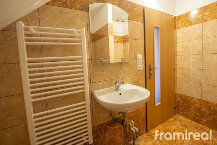 Prodej restaurace, Šatov, 1593 m2