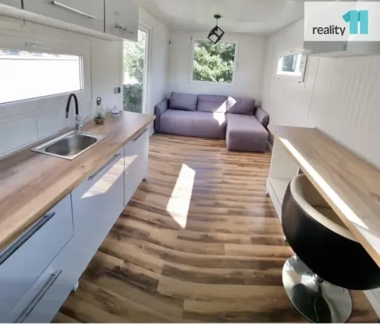 Prodej garáže, Praha 5, Lipová alej, 15 m2