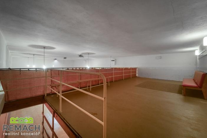 Prodej obchodního prostoru, Vlčnov, 670 m2