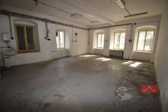 Pronájem komerční nemovitosti, Pelhřimov, Svatovítské náměstí, 175 m2