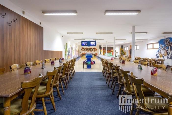 Prodej komerční nemovitosti, Křenice - Přetín, 1698 m2