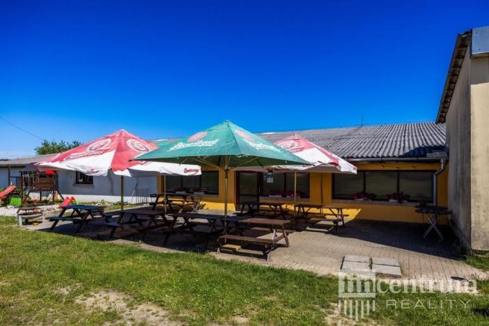 Prodej komerční nemovitosti, Křenice - Přetín, 1698 m2