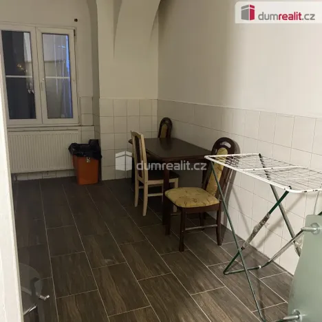 Pronájem bytu 1+kk, Praha - Kobylisy, Zenklova, 15 m2
