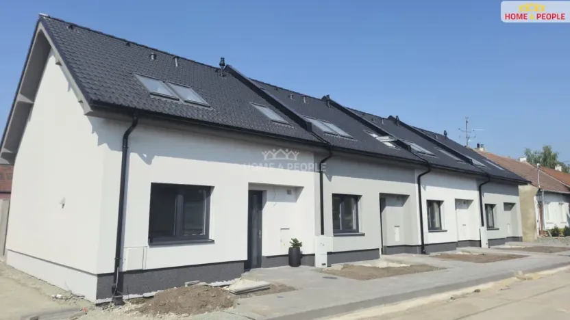 Prodej rodinného domu, Pohořelice - Nová Ves, 101 m2