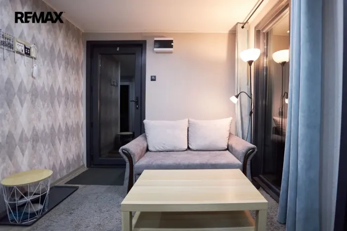 Prodej atypického bytu, Ostrov, Karlovarská, 39 m2