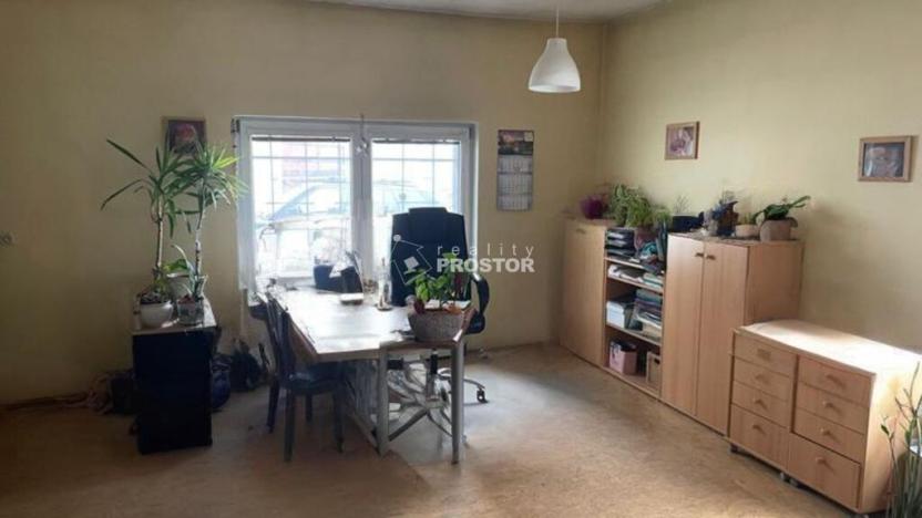 Pronájem skladu, Králův Dvůr, Tovární, 1000 m2