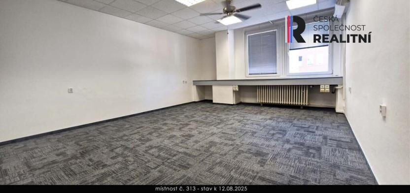Pronájem kanceláře, Zlín, Kvítková, 29 m2