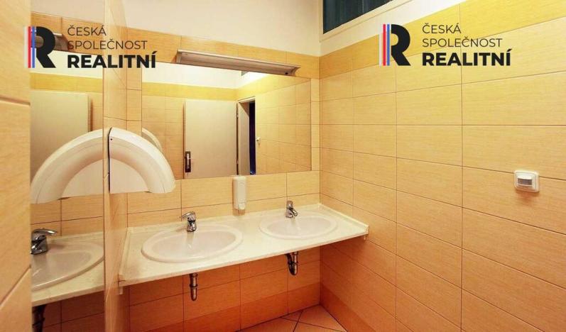 Pronájem kanceláře, Zlín, Kvítková, 29 m2