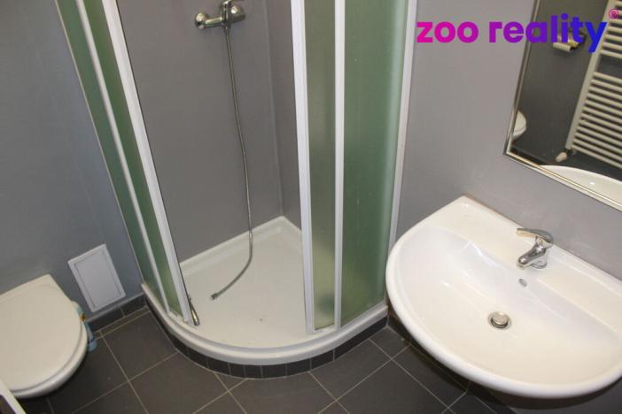 Pronájem kanceláře, Terezín, Akademická, 131 m2