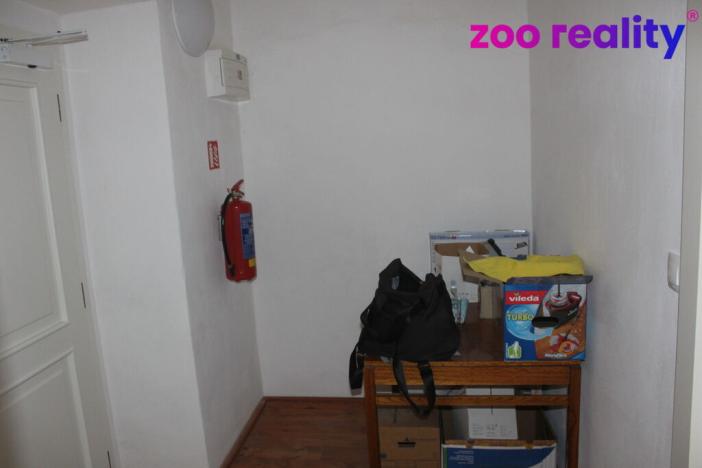 Pronájem kanceláře, Terezín, Akademická, 131 m2