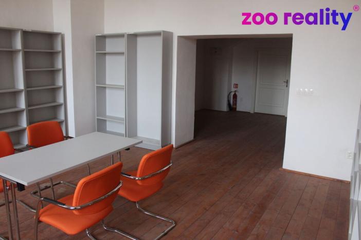 Pronájem kanceláře, Terezín, Akademická, 131 m2