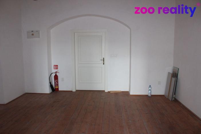 Pronájem kanceláře, Terezín, Akademická, 131 m2