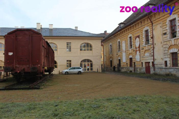 Pronájem kanceláře, Terezín, Akademická, 131 m2