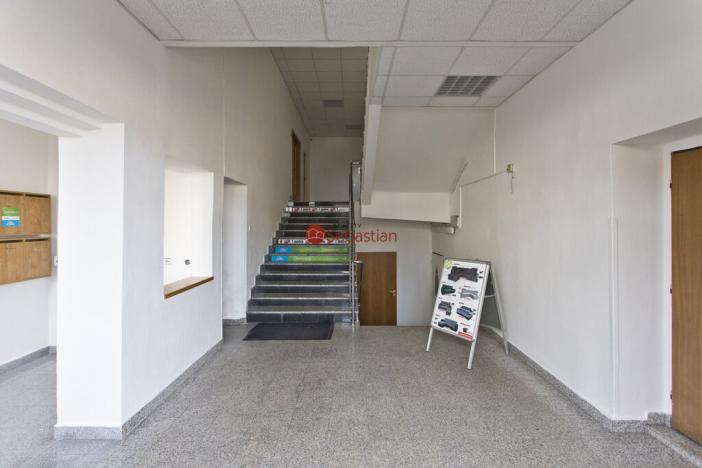 Pronájem kanceláře, Pelhřimov, Křemešnická, 105 m2