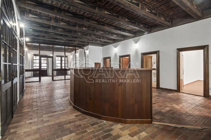 Pronájem kanceláře, Praha - Staré Město, Konviktská, 371 m2