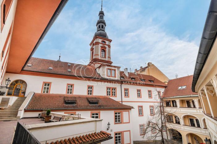 Pronájem kanceláře, Praha - Staré Město, Konviktská, 371 m2