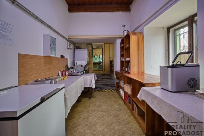 Prodej ubytování, Budišov nad Budišovkou, Československé armády, 290 m2