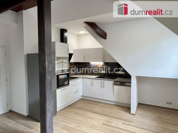 Prodej bytu 2+kk, Mariánské Lázně, Chopinova, 70 m2