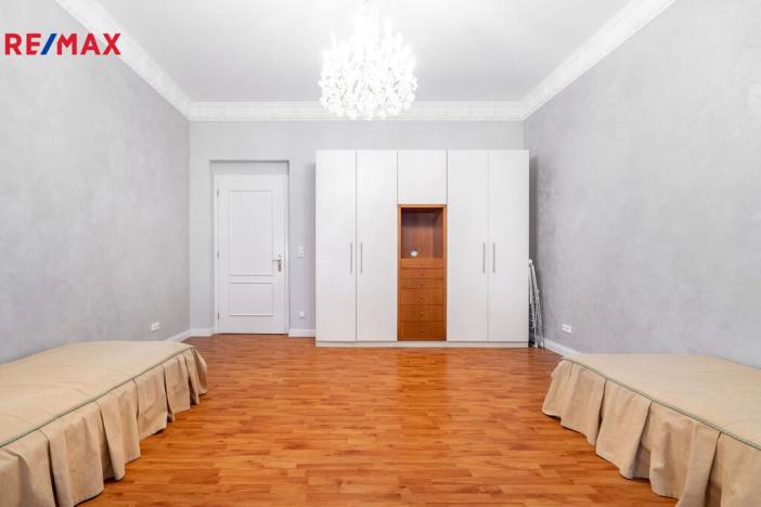 Prodej bytu 3+1, Karlovy Vary, Mariánskolázeňská, 119 m2