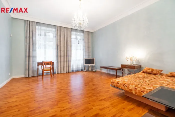 Prodej bytu 3+1, Karlovy Vary, Mariánskolázeňská, 119 m2