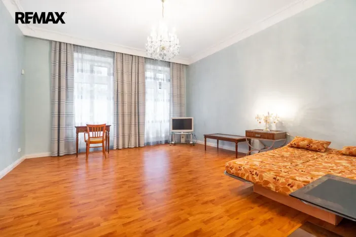 Prodej bytu 3+1, Karlovy Vary, Mariánskolázeňská, 119 m2