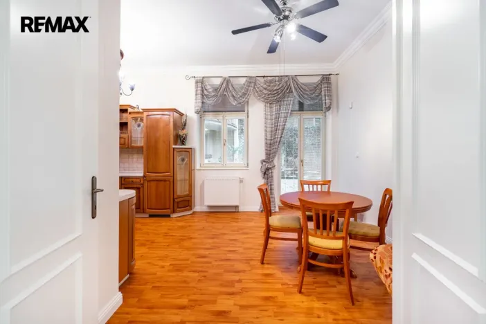 Prodej bytu 3+1, Karlovy Vary, Mariánskolázeňská, 119 m2