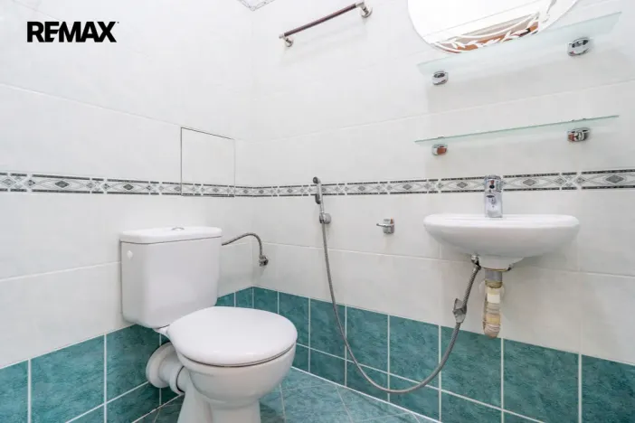 Prodej bytu 3+1, Karlovy Vary, Mariánskolázeňská, 119 m2