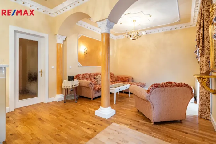 Prodej bytu 2+kk, Karlovy Vary, Mariánskolázeňská, 63 m2