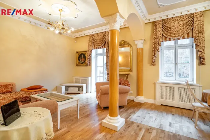 Prodej bytu 2+kk, Karlovy Vary, Mariánskolázeňská, 63 m2