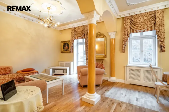 Prodej bytu 2+kk, Karlovy Vary, Mariánskolázeňská, 63 m2