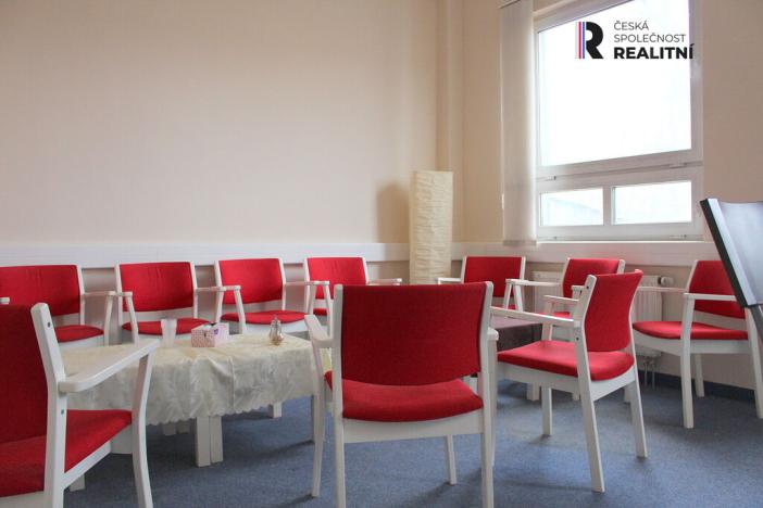 Pronájem kanceláře, Karlovy Vary - Rybáře, Sokolovská, 270 m2