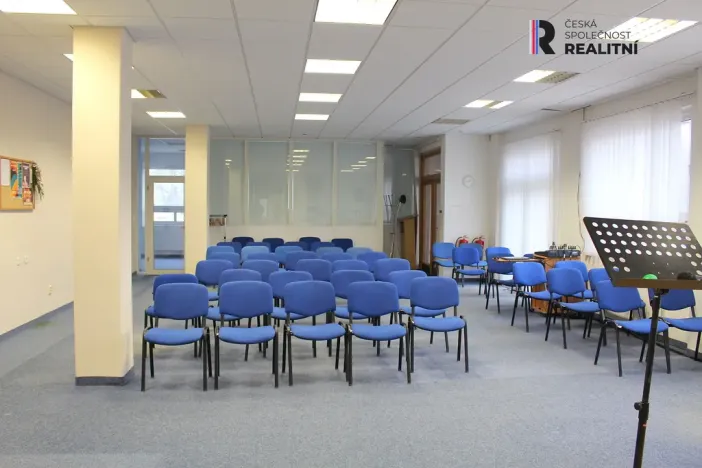 Pronájem kanceláře, Karlovy Vary - Rybáře, Sokolovská, 270 m2