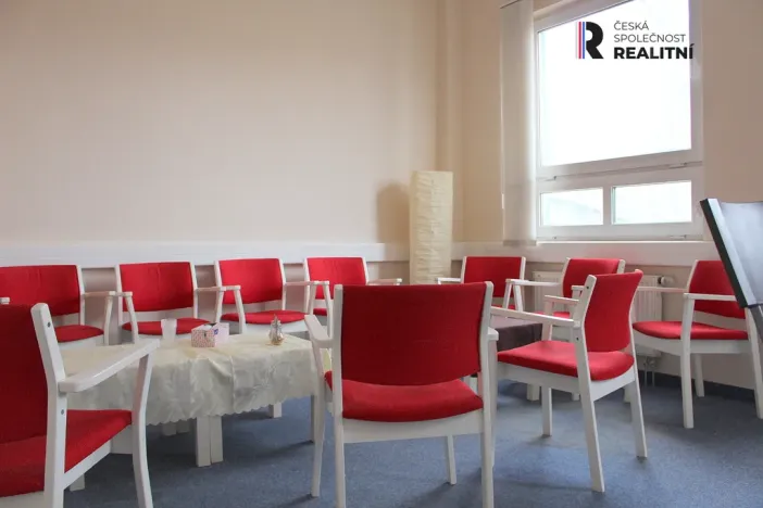 Pronájem kanceláře, Karlovy Vary - Rybáře, Sokolovská, 270 m2