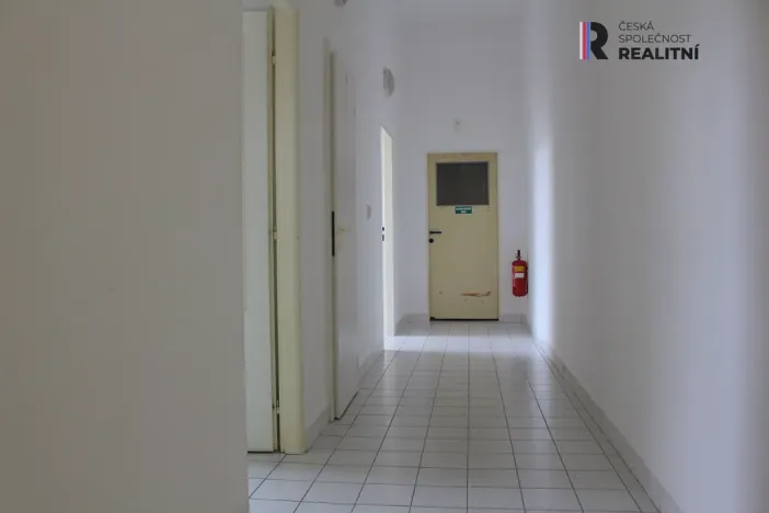 Pronájem kanceláře, Karlovy Vary - Rybáře, Sokolovská, 270 m2