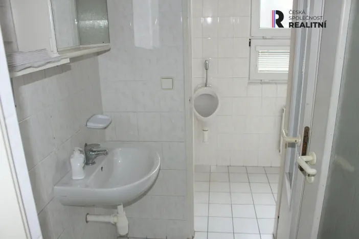 Pronájem kanceláře, Karlovy Vary - Rybáře, Sokolovská, 270 m2