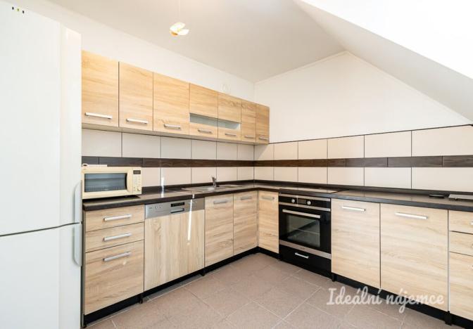Pronájem bytu 2+kk, Nupaky, U Valu, 50 m2