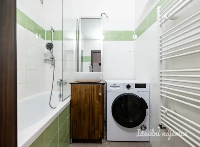 Pronájem bytu 2+kk, Nupaky, U Valu, 50 m2