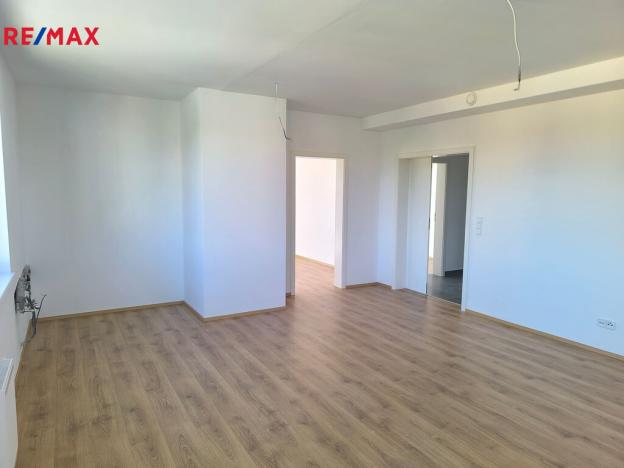 Prodej bytu 4+kk, Karlovy Vary, Šumavská, 108 m2