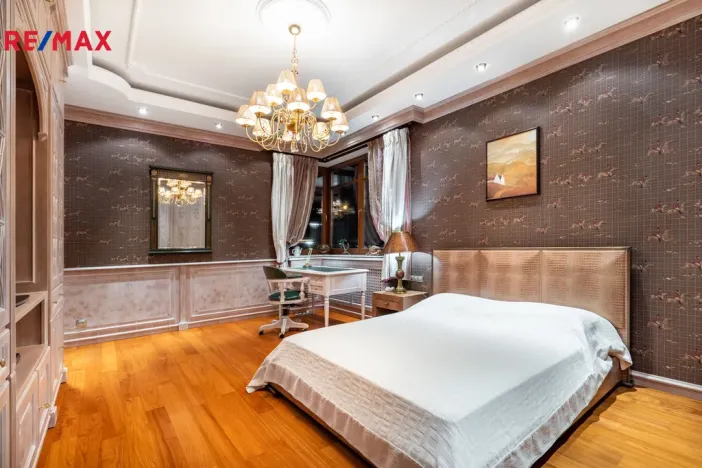 Prodej bytu 5+1, Karlovy Vary, U Imperiálu, 253 m2