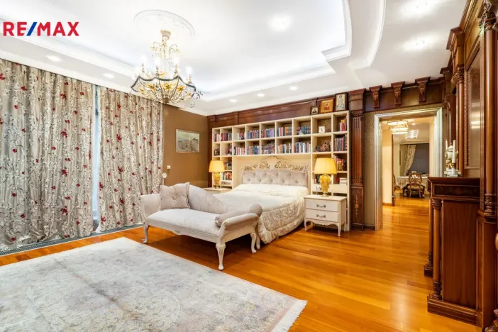 Prodej bytu 5+1, Karlovy Vary, U Imperiálu, 253 m2