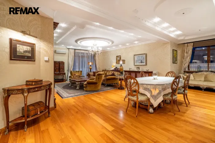 Prodej bytu 5+1, Karlovy Vary, U Imperiálu, 253 m2