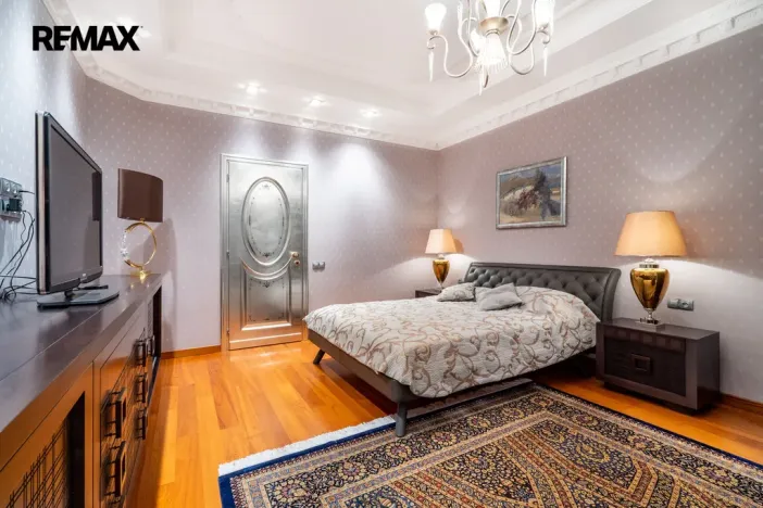 Prodej bytu 5+1, Karlovy Vary, U Imperiálu, 253 m2