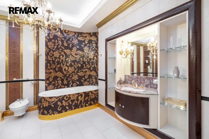 Prodej bytu 5+1, Karlovy Vary, U Imperiálu, 253 m2